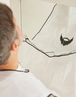 Natura Selection Babero Para Cortar Barba Y Pelo 116830-WHITE New